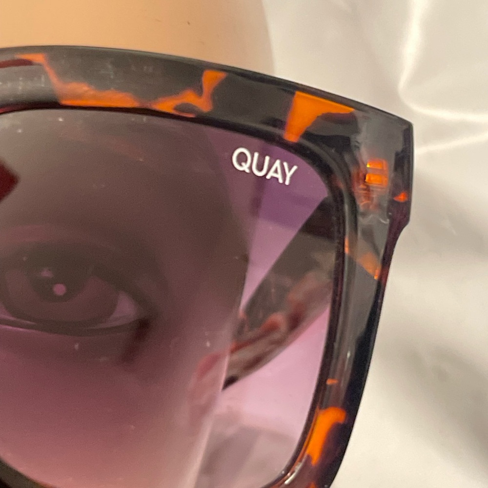 New Quay ICY Sunglasses Icy 125 - Picture 7 of 12